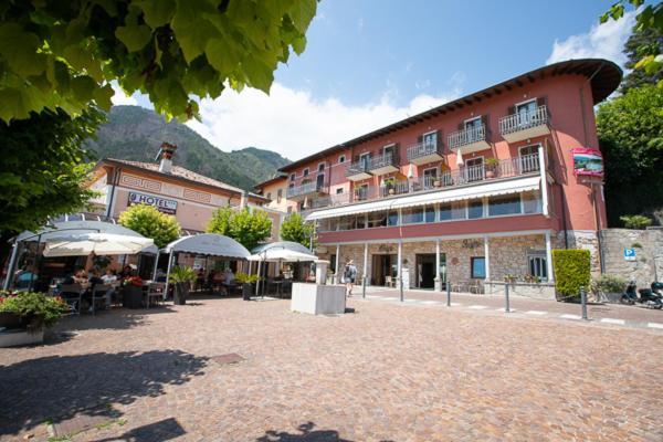 Hotel La Fenice E Sole Tremosine Экстерьер фото