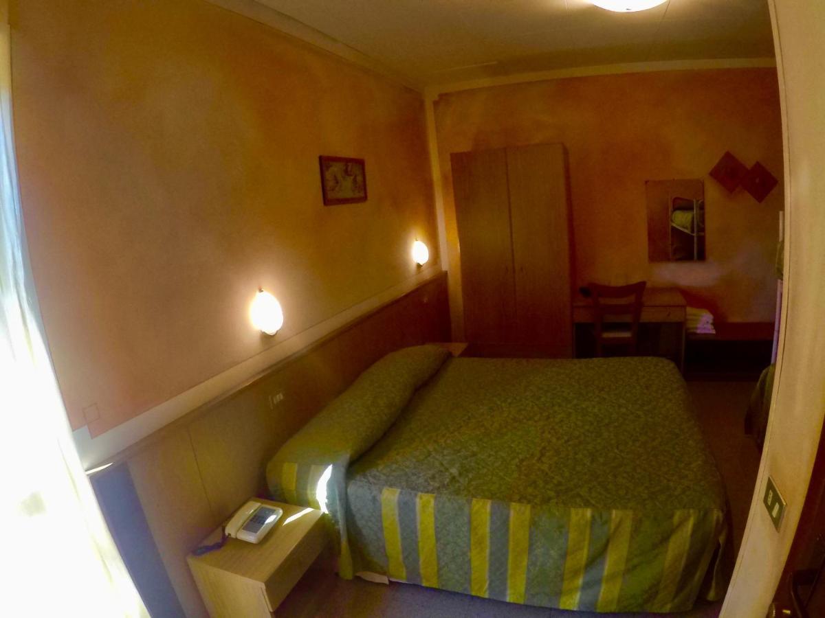 Hotel La Fenice E Sole Tremosine Номер фото