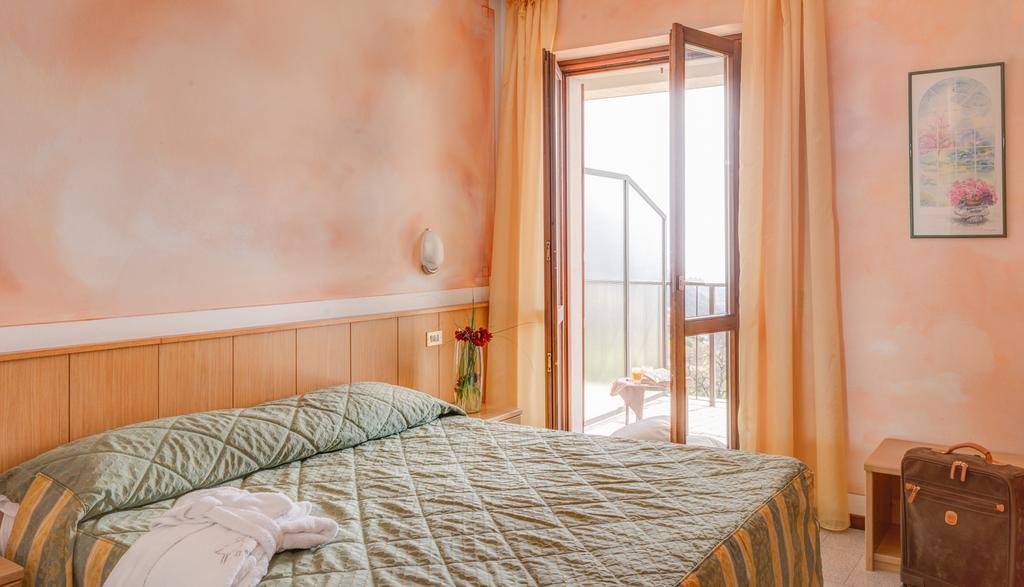 Hotel La Fenice E Sole Tremosine Экстерьер фото